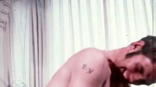 Hairy pussy was licked in this nice vintage porn